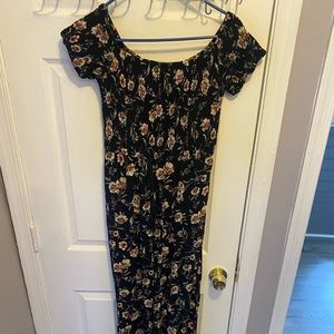 Women’s Navy Blue Xhilaration full length romper size M floral